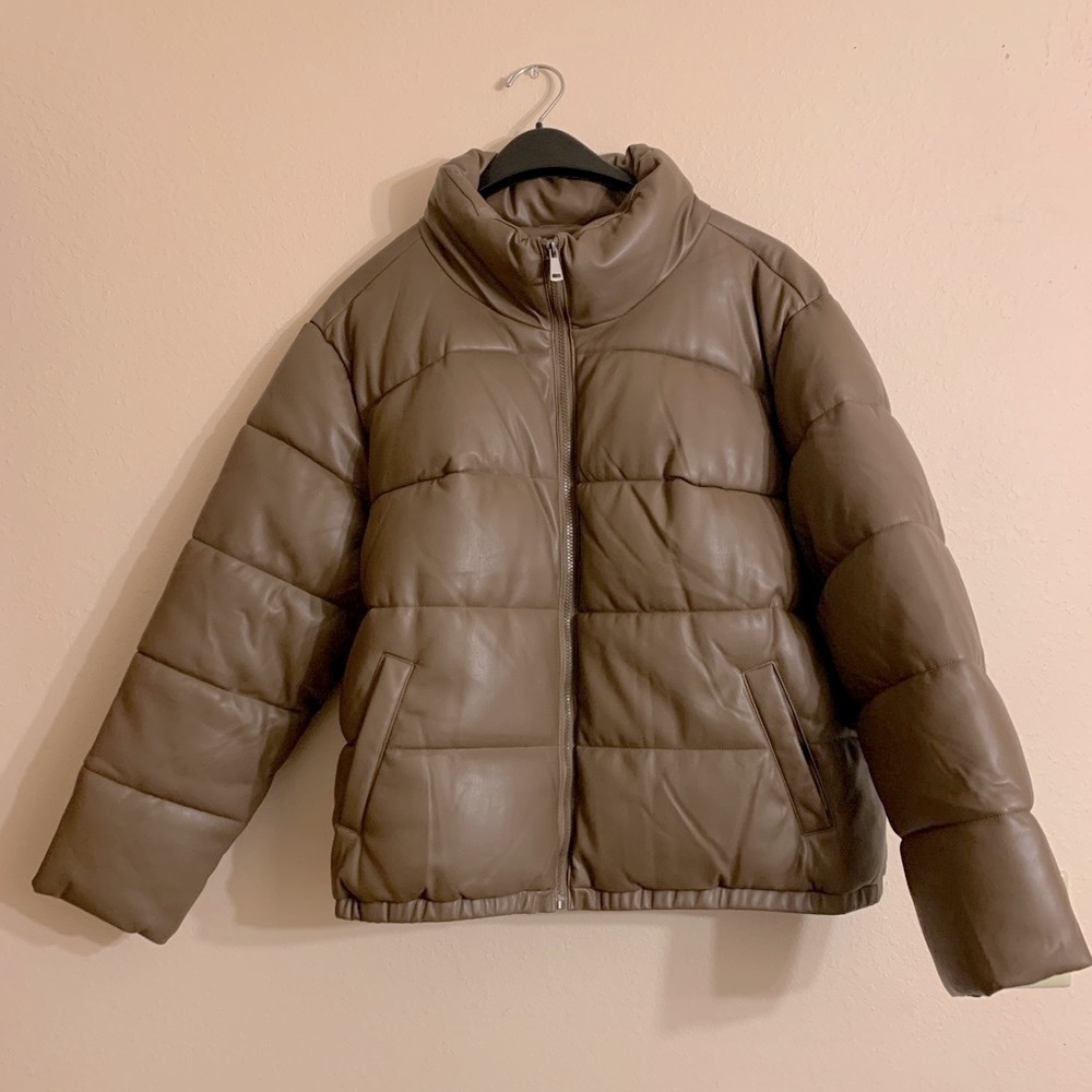 Women Sebby Collection faux leather tan puffer jacket